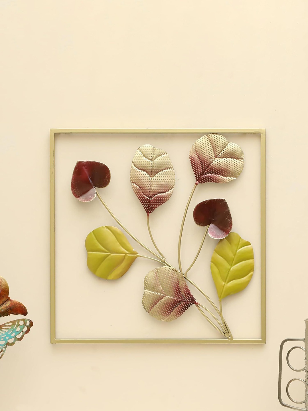 

vedas W-Aarna Yellow & Brown Square Shaped Leaf Wall Hanging
