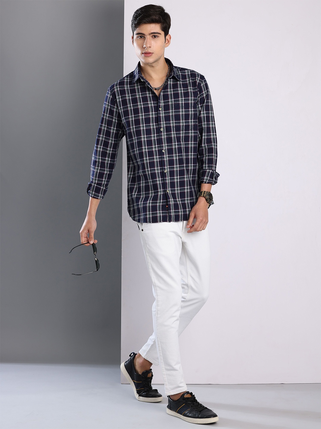 

RIGS AND RAGS Men Premium Fit Spread Collar Tartan Checked Cotton Casual Shirt, Navy blue