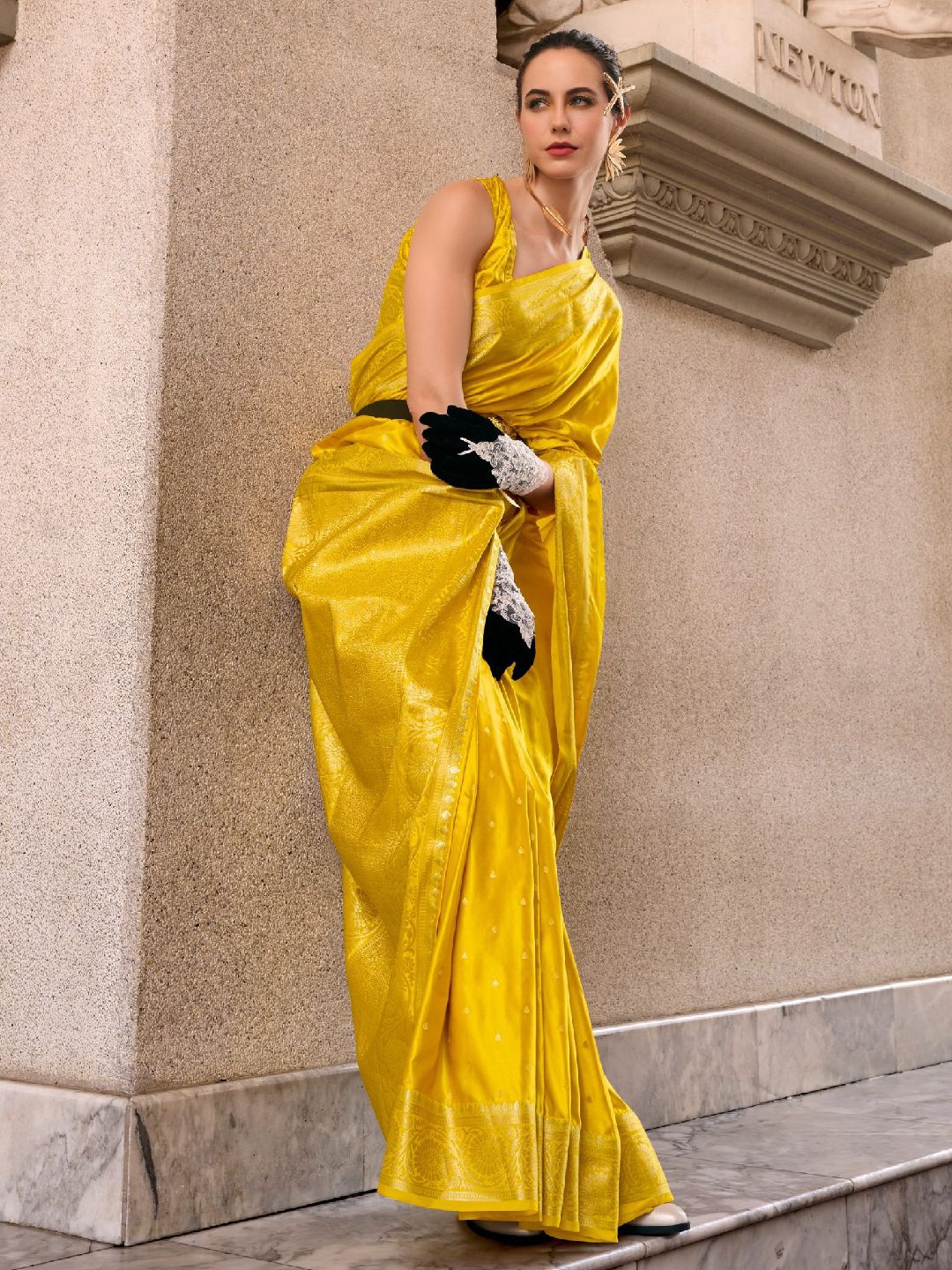 

Mitera Woven Design Zari Saree, Yellow