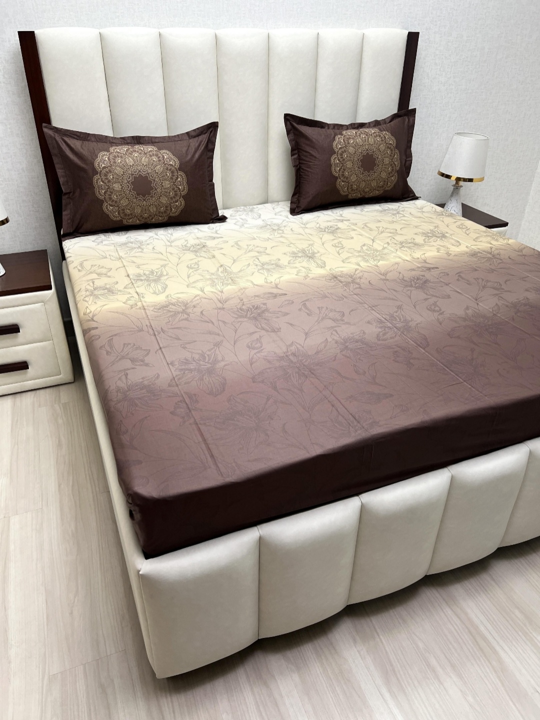 

Pure Decor Royal Majestic Brown Printed Cotton 240 TC King Bedsheet Set 2.74m x 2.74m