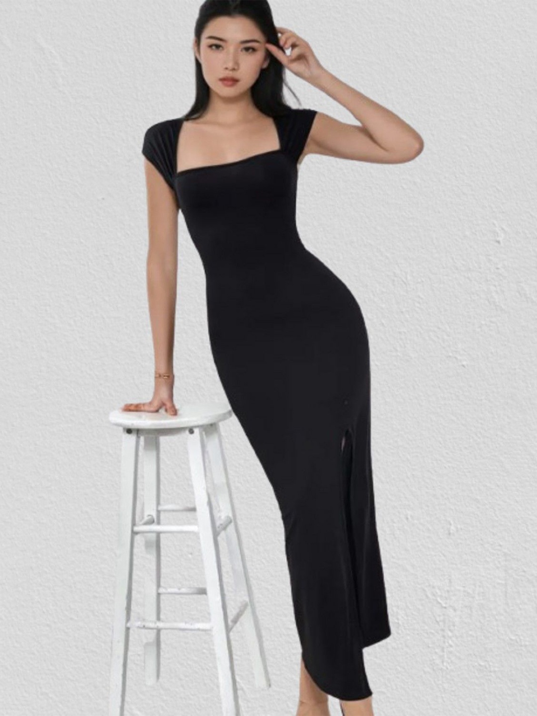 

CLAFOUTIS Cut-Outs Detail Maxi Dress, Black
