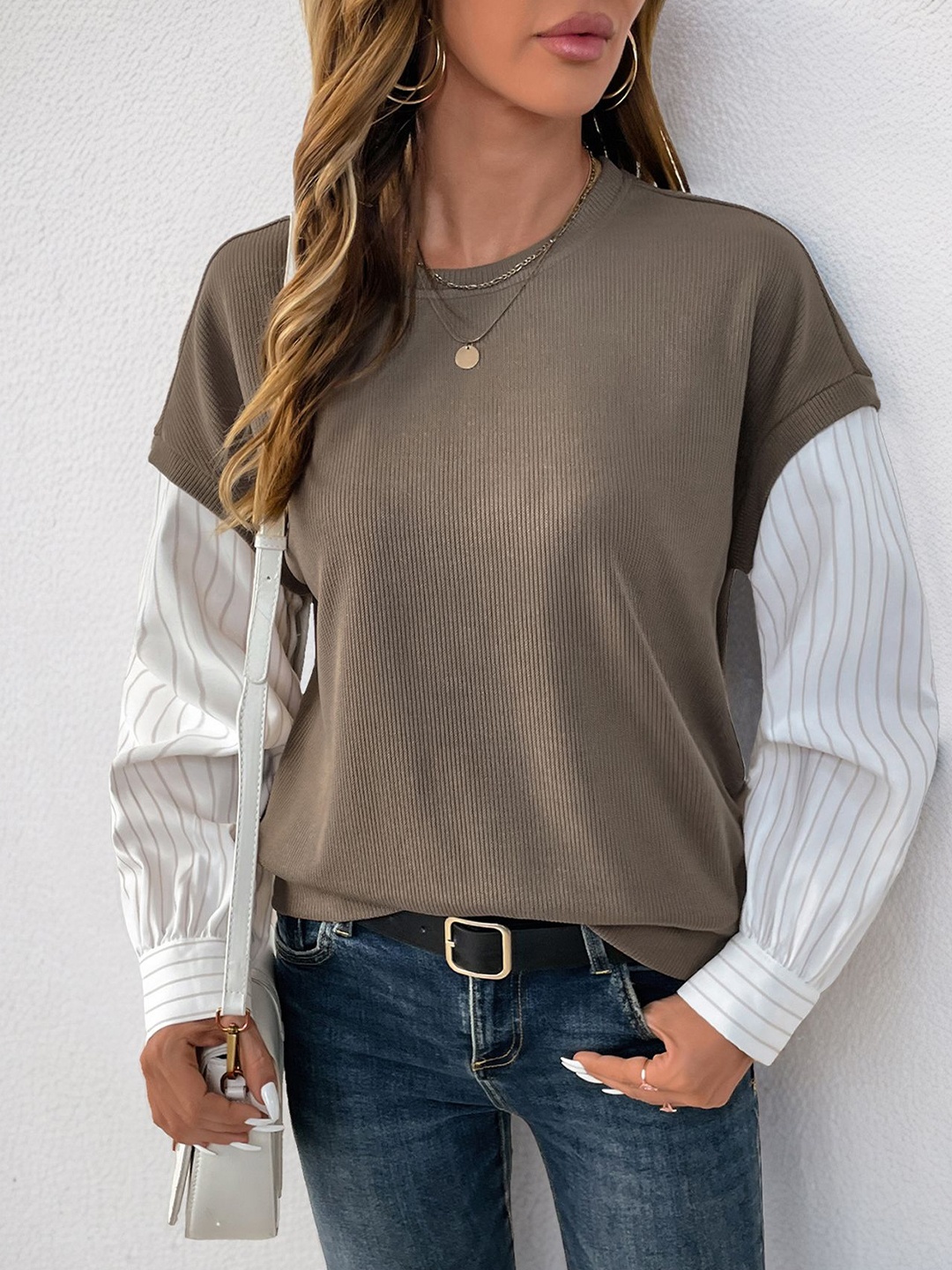 

StyleCast x Revolte Women Ribbed Sweatshirt, Coffee brown