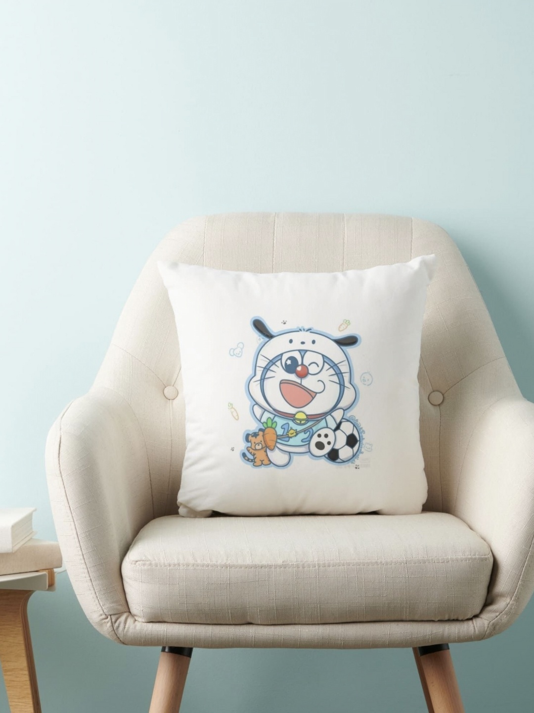 

Anikmart White & Blue Printed Prefilled Square Cushion