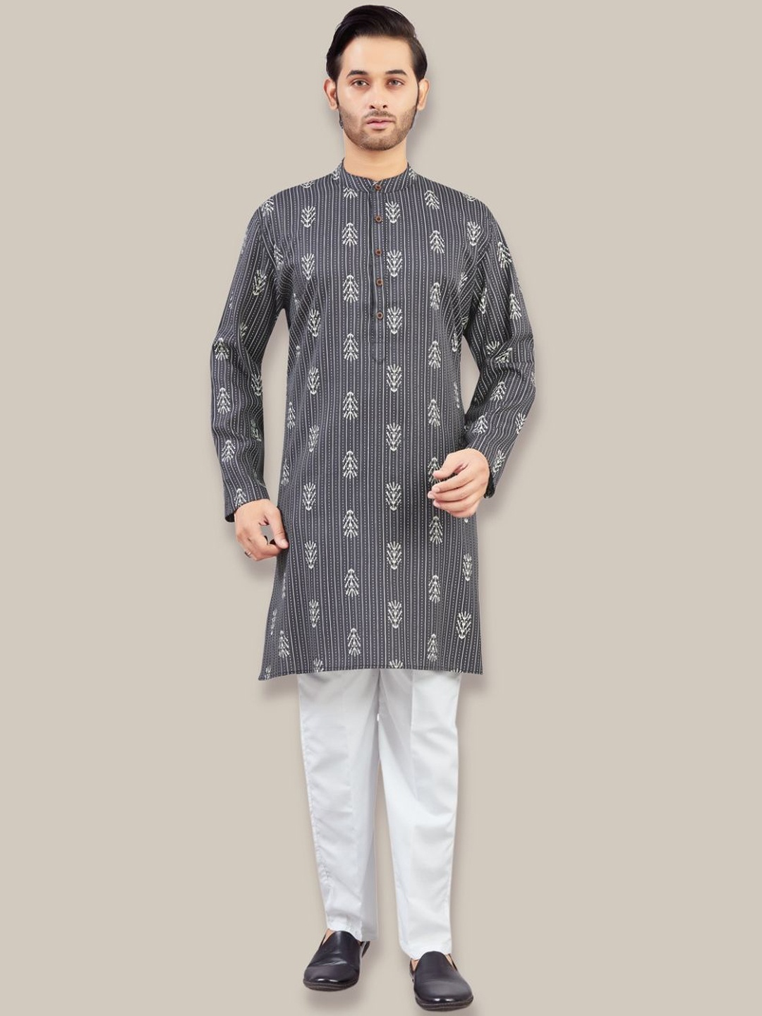 

Studio Shringaar Floral Printed Band Collar Pure Cotton Straight Kurtas, Grey
