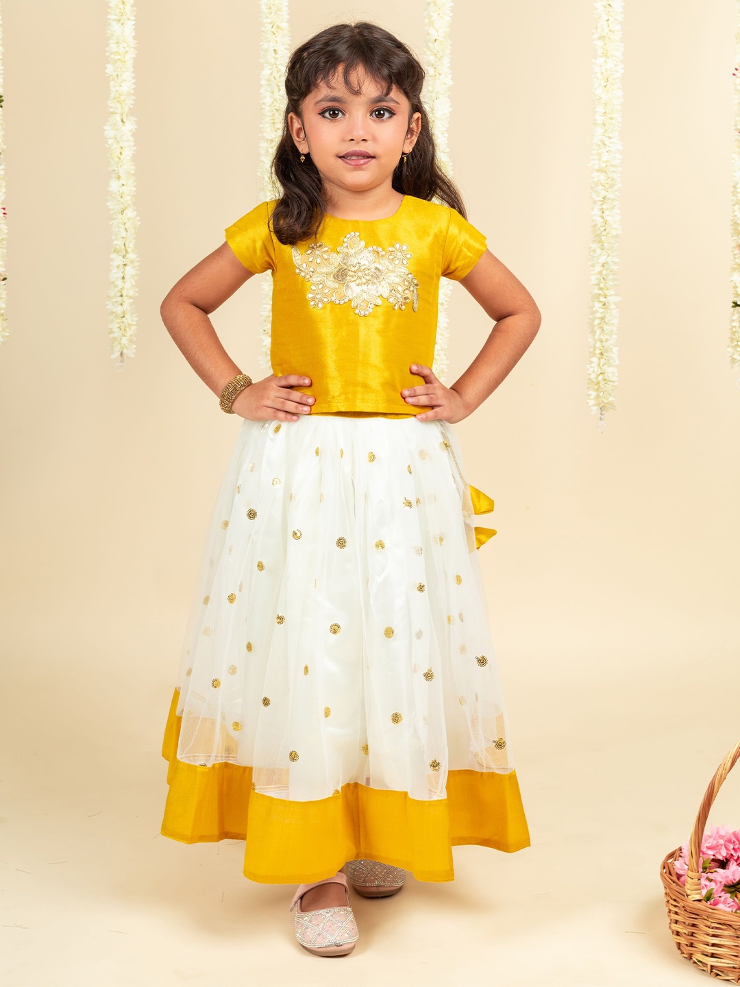 

STANWELLS KIDS Girls Embroidered Ready to Wear Lehenga &, Cream