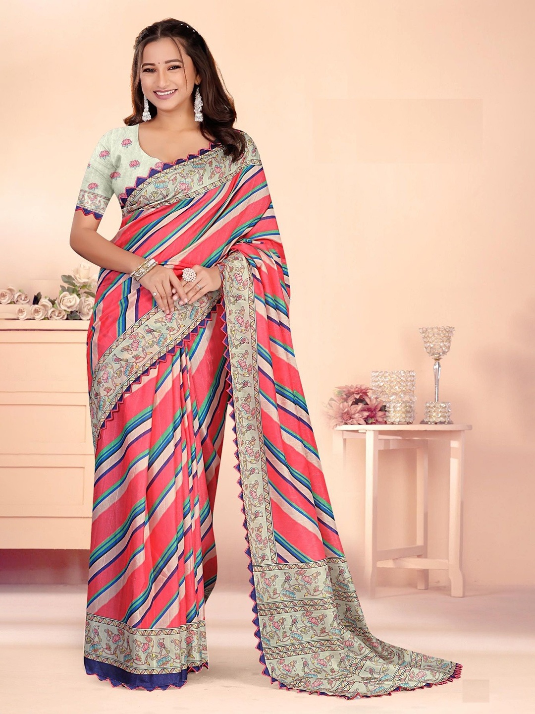 

Jaanvi Women Striped Printed Saree With Blouse Piece, Pink