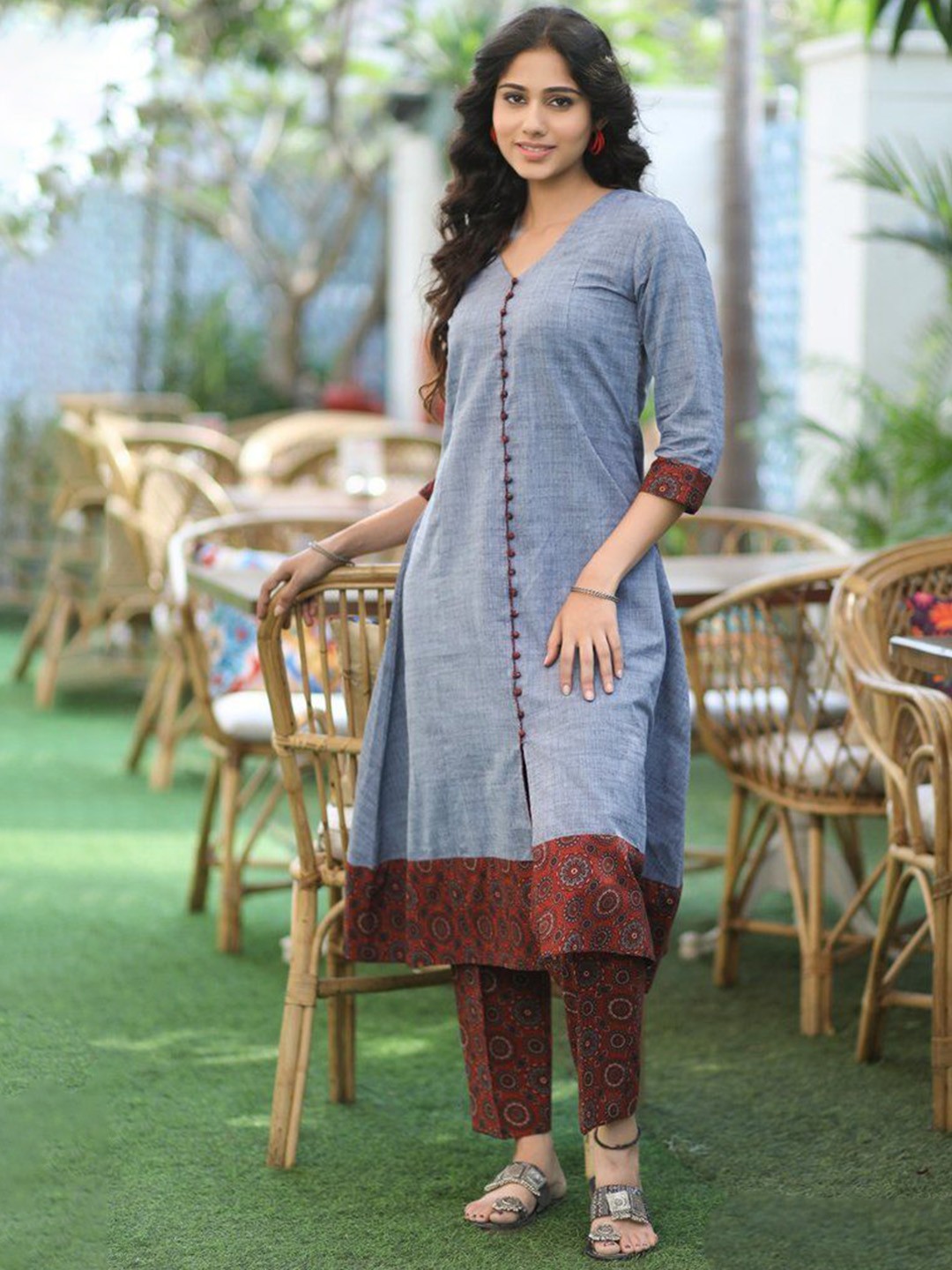 

Prasam V-Neck Pure Cotton A-Line Kurta with Trousers, Blue