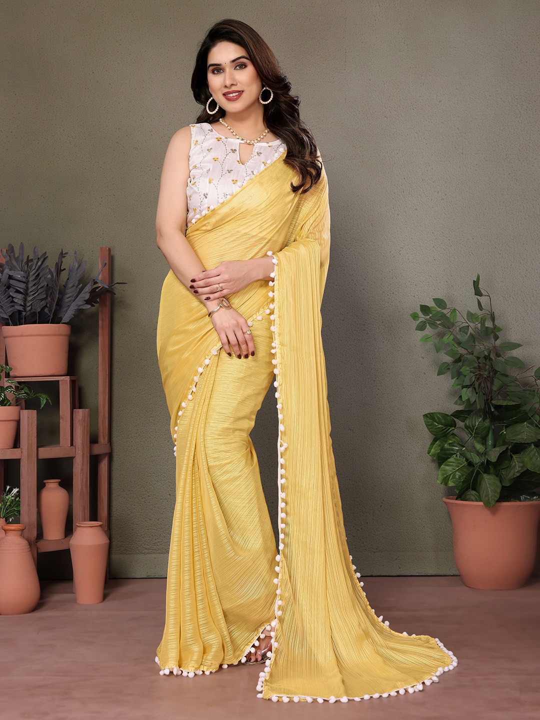 

Munir Striped Silk Blend Saree, Yellow