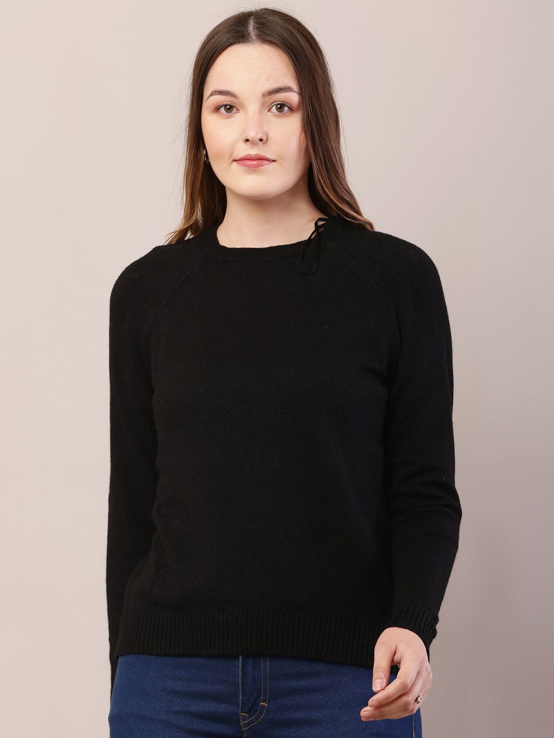 

NoBarr Women Round Neck Pullover, Black