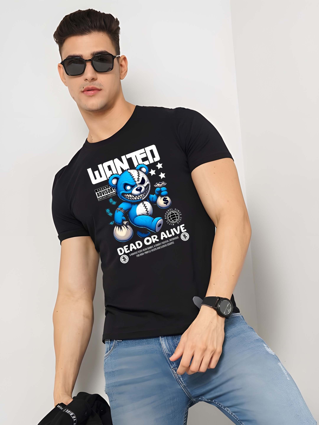 

BOWLIFESTYLE Men Graphic Printed Round Neck Cotton T-shirt, Black