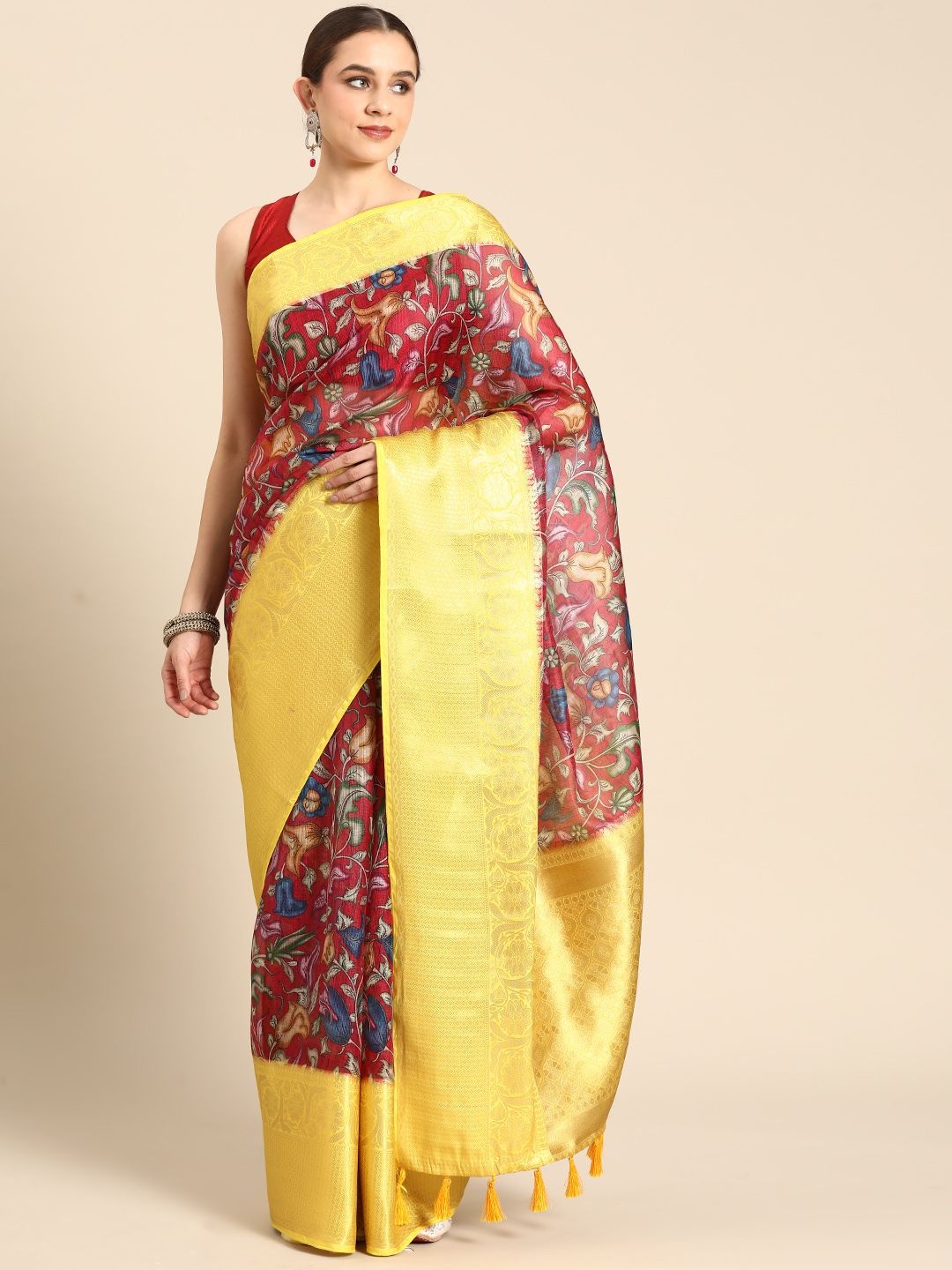 

DIVASTRI Pichwai Munga Checks Silk Digital Printed Saree With Woven Pallu & Border, Maroon