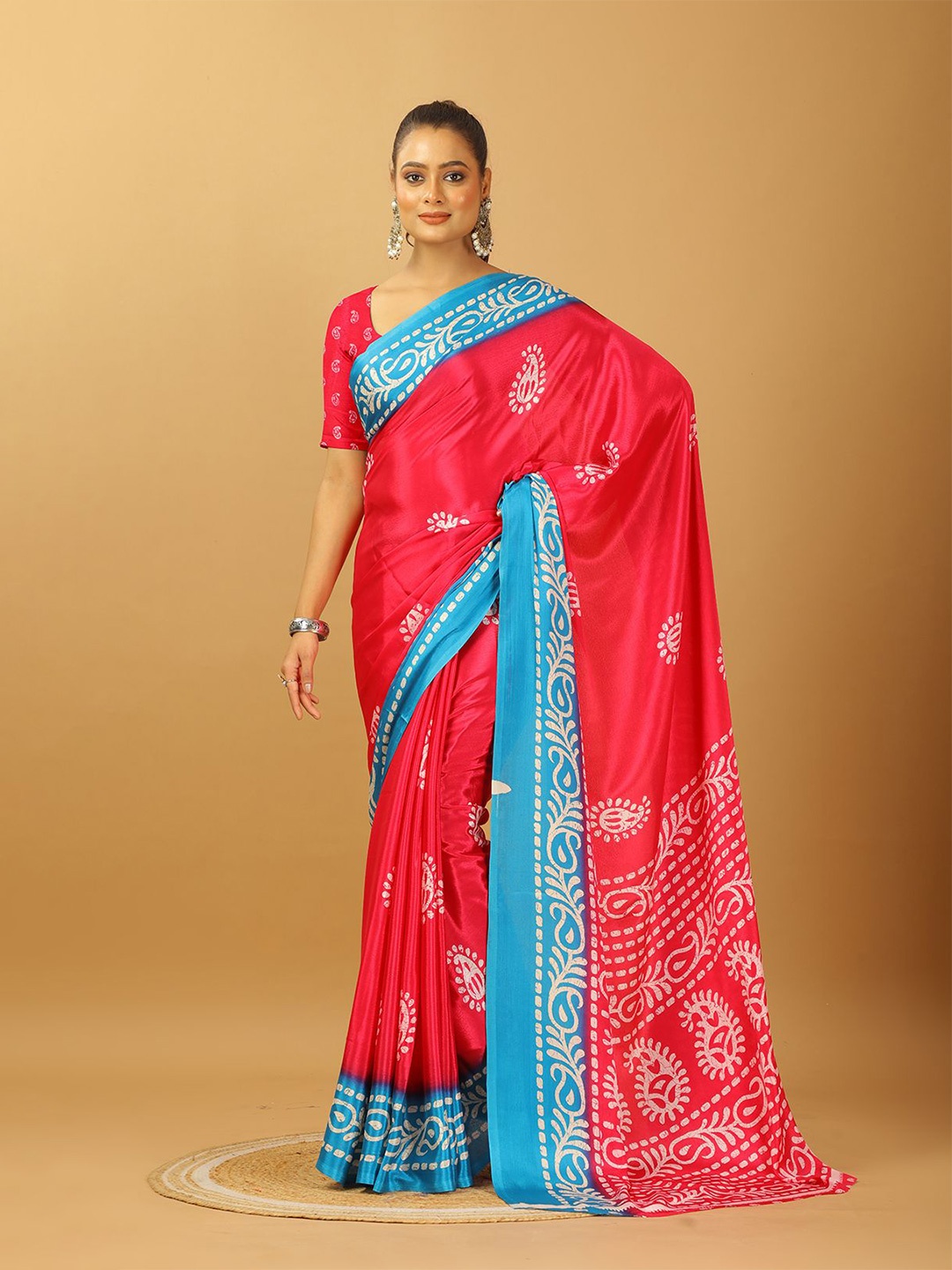 

A.V.M. SILK MILLS Batik Printed Pure Crepe Saree, Pink