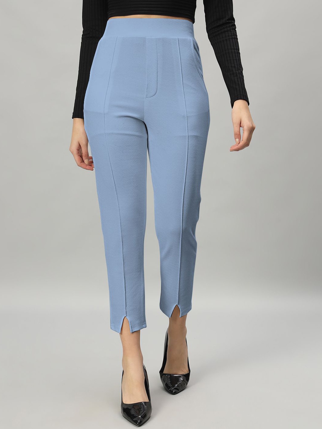 

Wuxi Women Relaxed Trousers, Turquoise blue