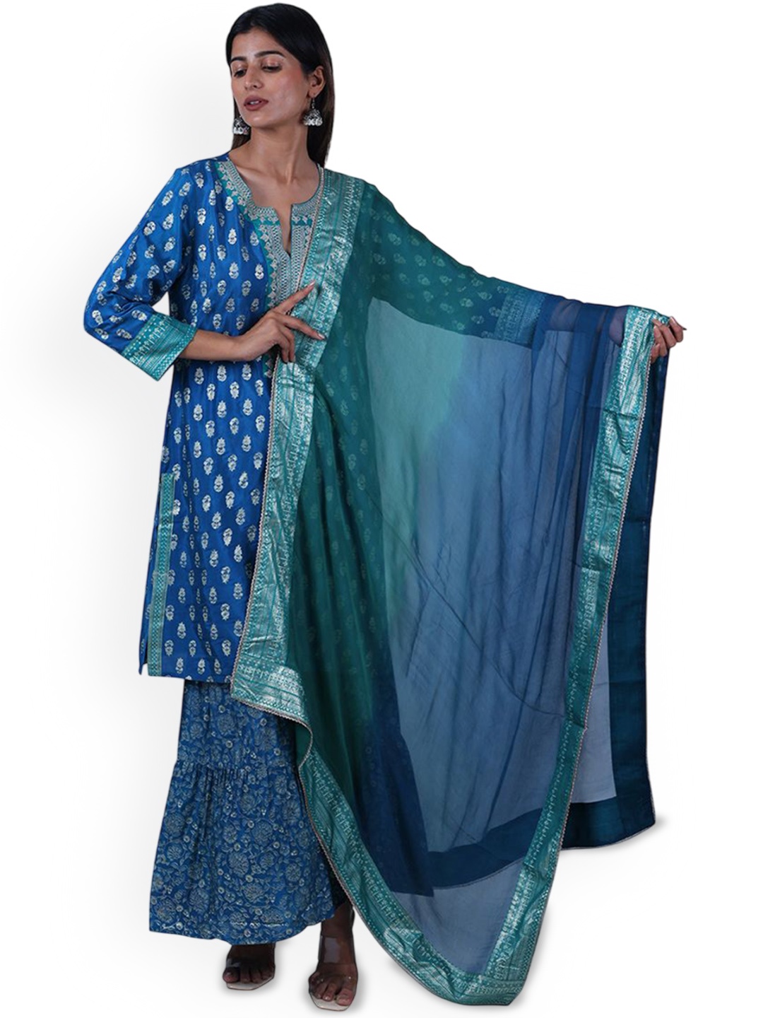 

HOUSE OF PARAL Floral Printed Straight Kurta With Sharara & Dupatta, Blue