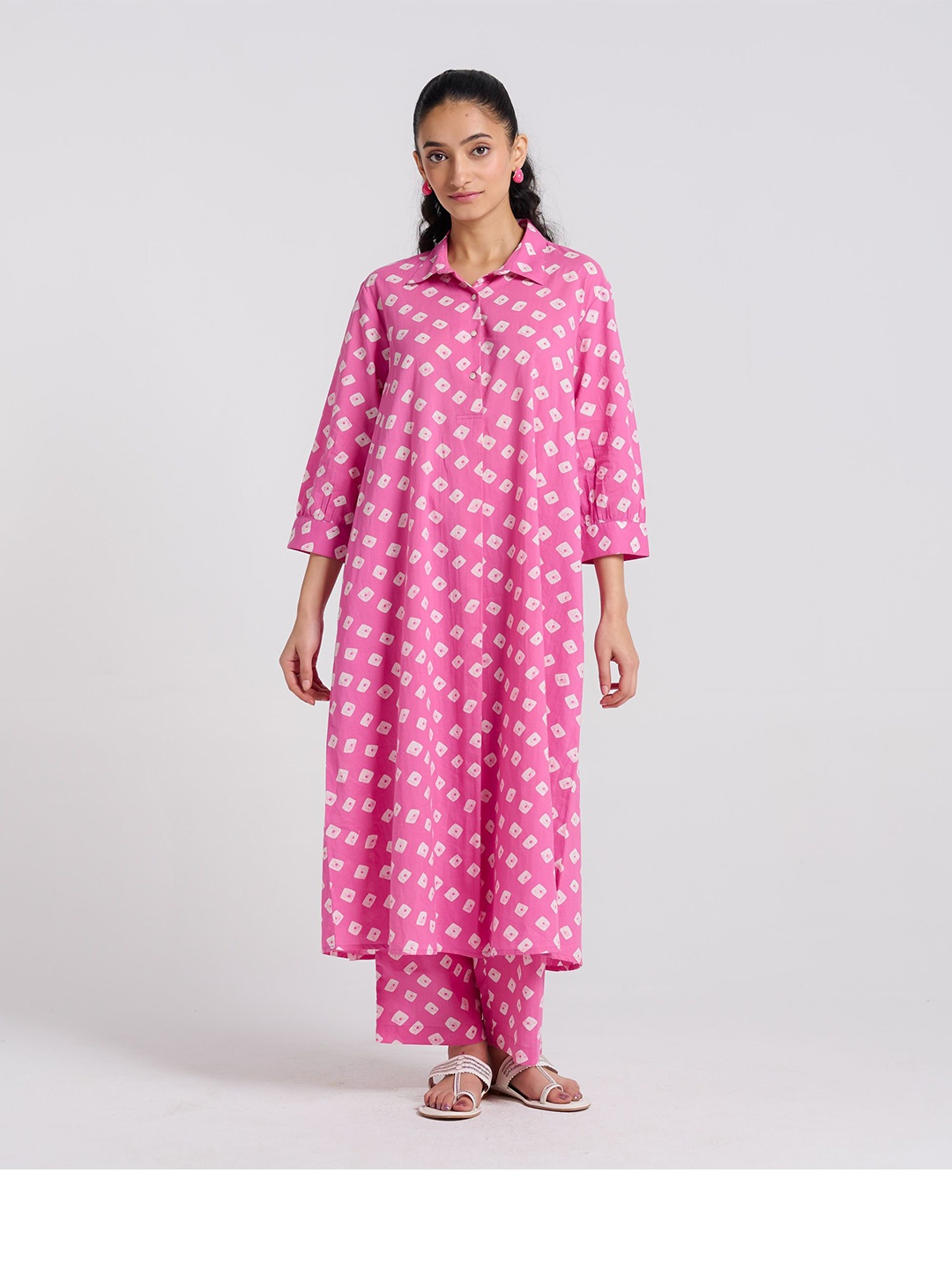 

Rustorange Women Bandhani Printed Pure Cotton Kurta with Palazzo, Pink