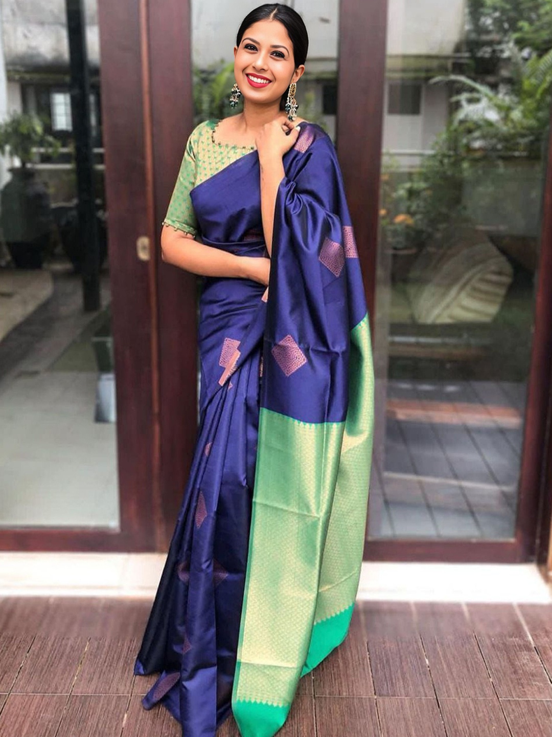 

bansari textiles Woven Design Zari Kanjeevaram Saree, Blue