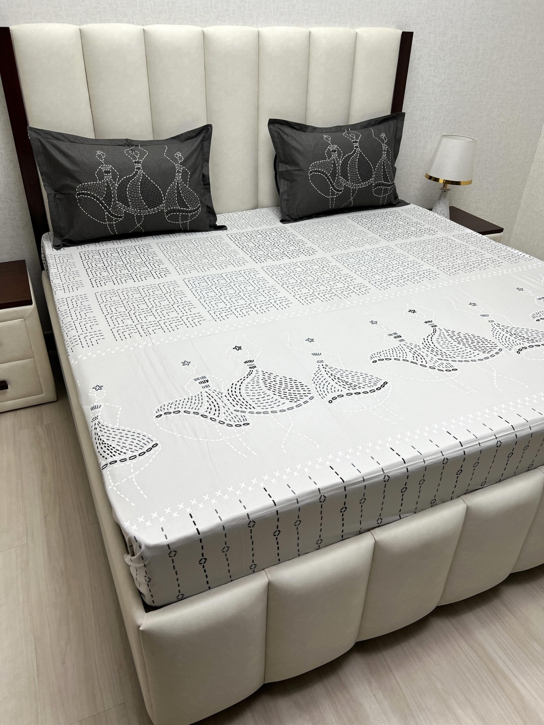 

Pure Decor Lifestyle White Printed Pure Cotton 240TC King Bedsheet Set 2.74m x 2.74m