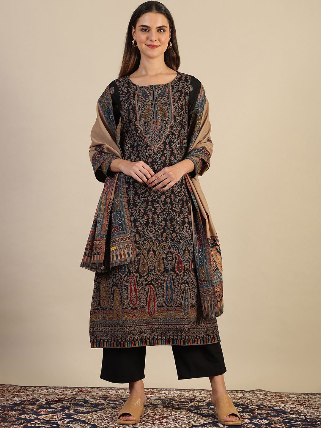 

AURELIA Floral Printed Woven Round Neck Straight Kurta With Trousers & Dupatta, Black