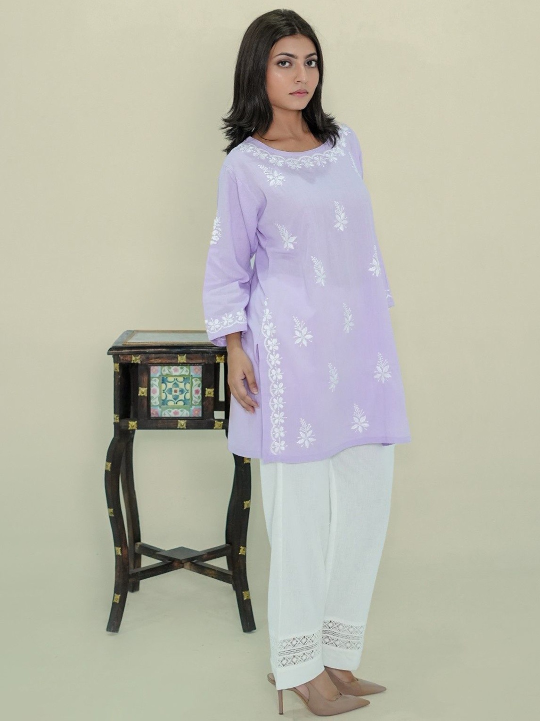 

Ethnic Threads Floral Embroidered Chikankari Pure Cotton Straight Kurta With Trousers, Lavender