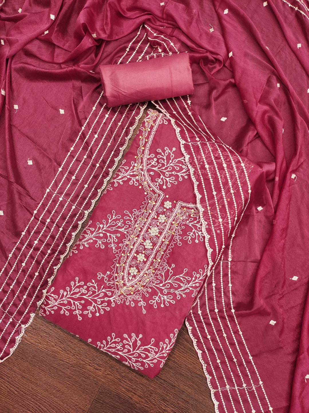 

Blissta Floral Embroidered Beads & Stones Organza Unstitched Dress Material, Pink