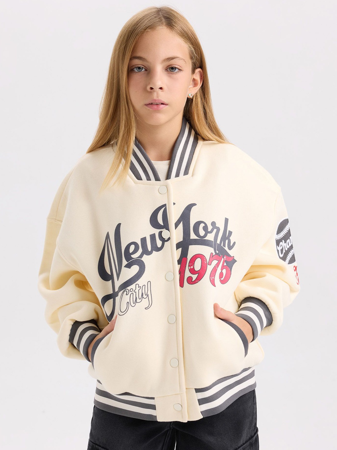 

DeFacto Girls Printed Knitted Jacket, Cream