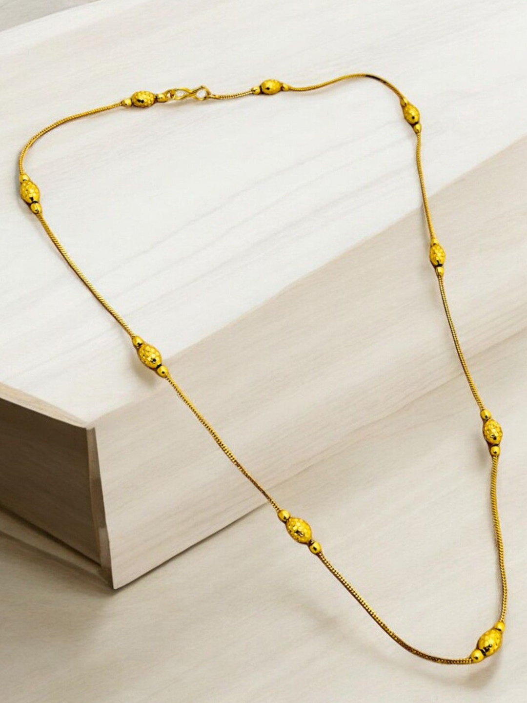 

AKLINA Unisex Gold-Plated Chain