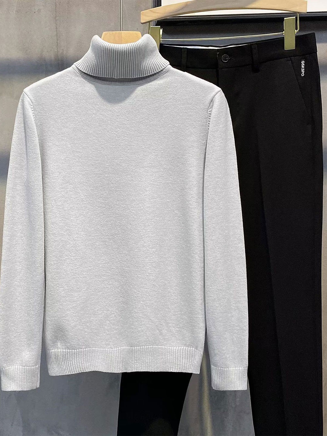 

StyleCast x Revolte Men Pullover, Grey