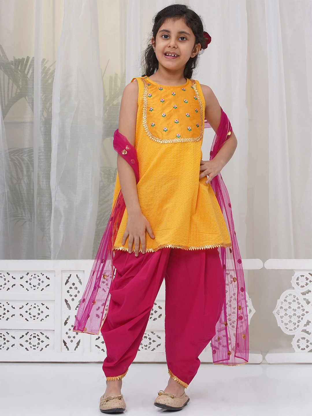 

Little Bansi Girls Floral Embroidered Pure Cotton Kurta With Dhoti Pants & Dupatta, Yellow