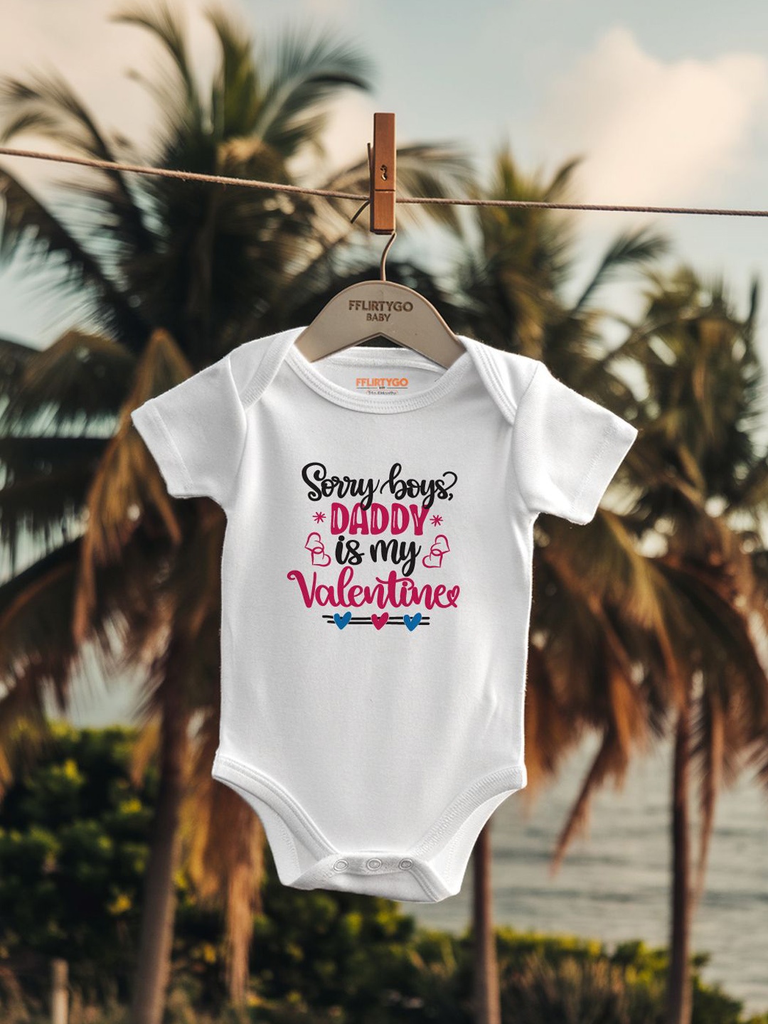 

FFLIRTYGO Infants Valentine day Printed Cotton Bodysuit, White