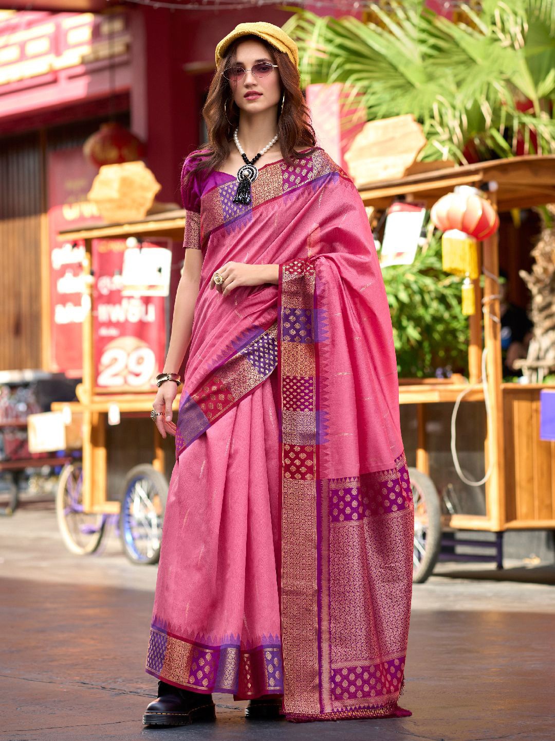 

Mitera Woven Design Zari Banarasi Saree, Pink