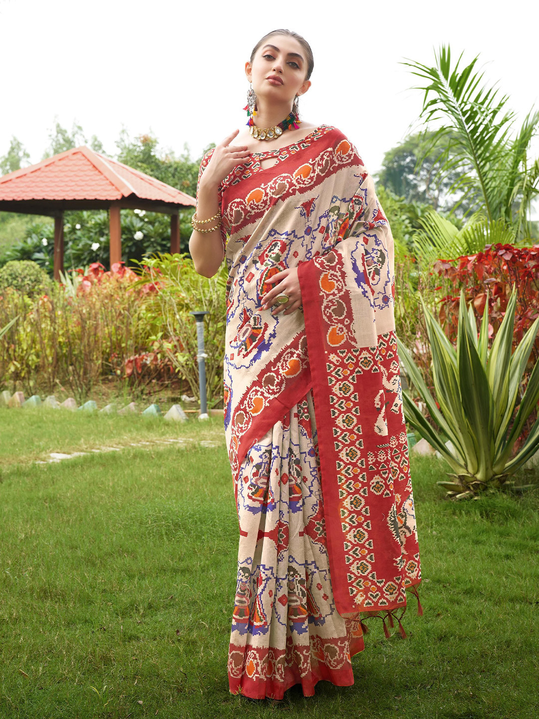 

Kandora Woven Design Pure Silk Tussar Saree, Beige