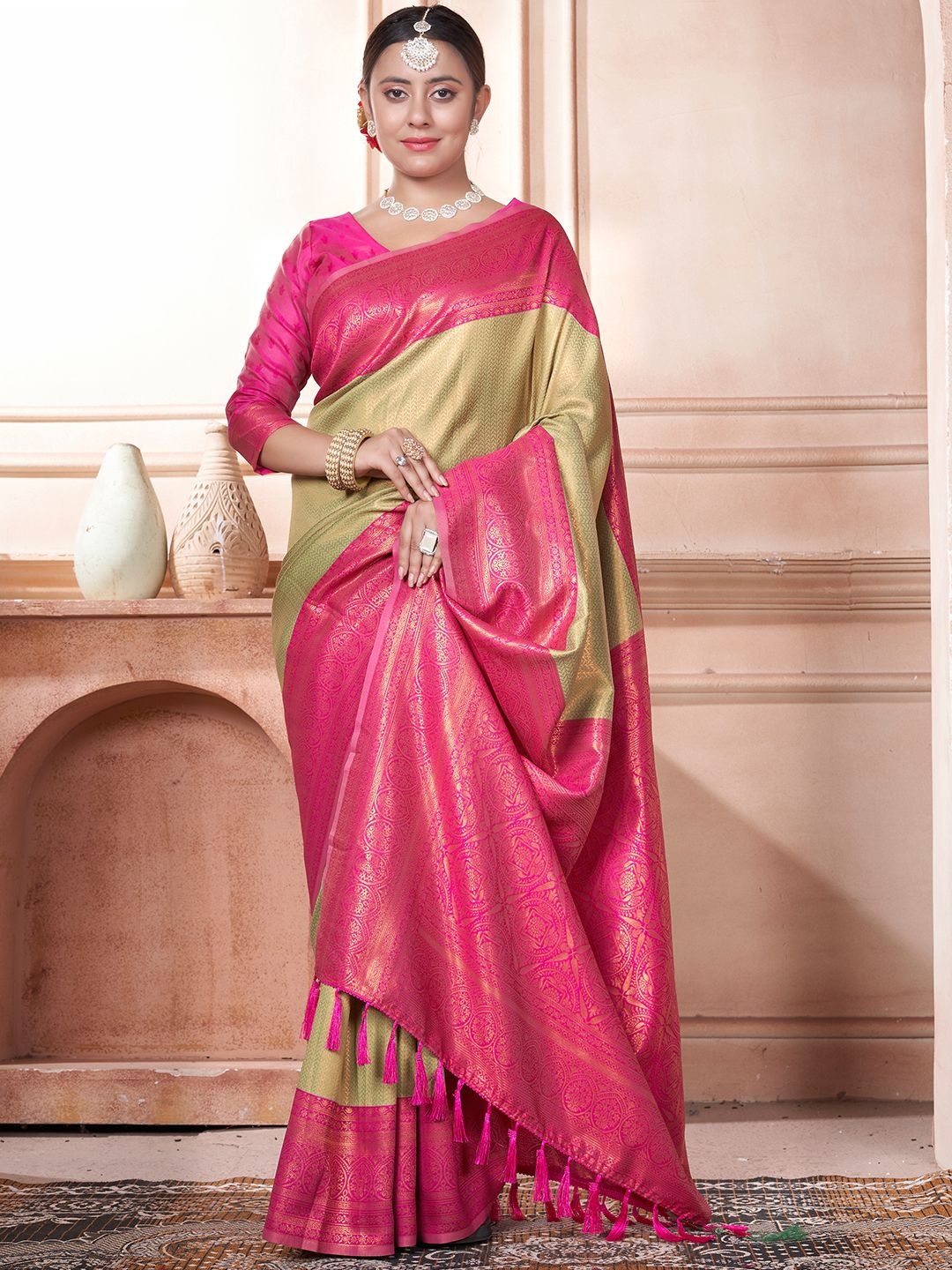 

Mitera Woven Design Zari Silk Blend Kanjeevaram Saree, Cream