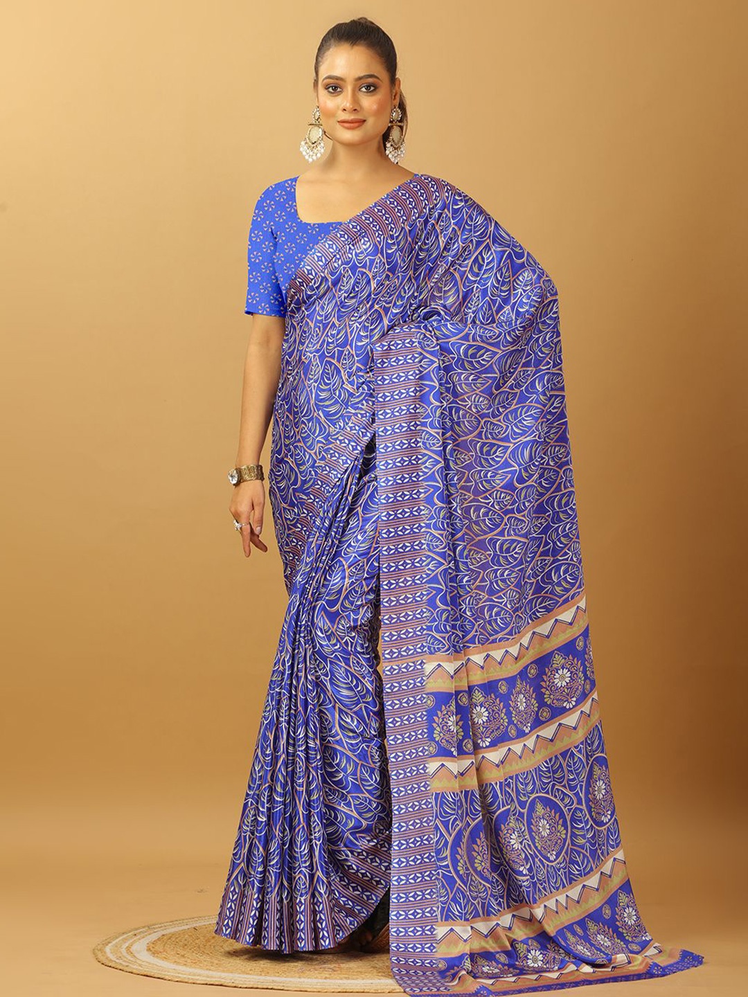 

A.V.M. SILK MILLS Floral Printed Pure Crepe Saree, Blue