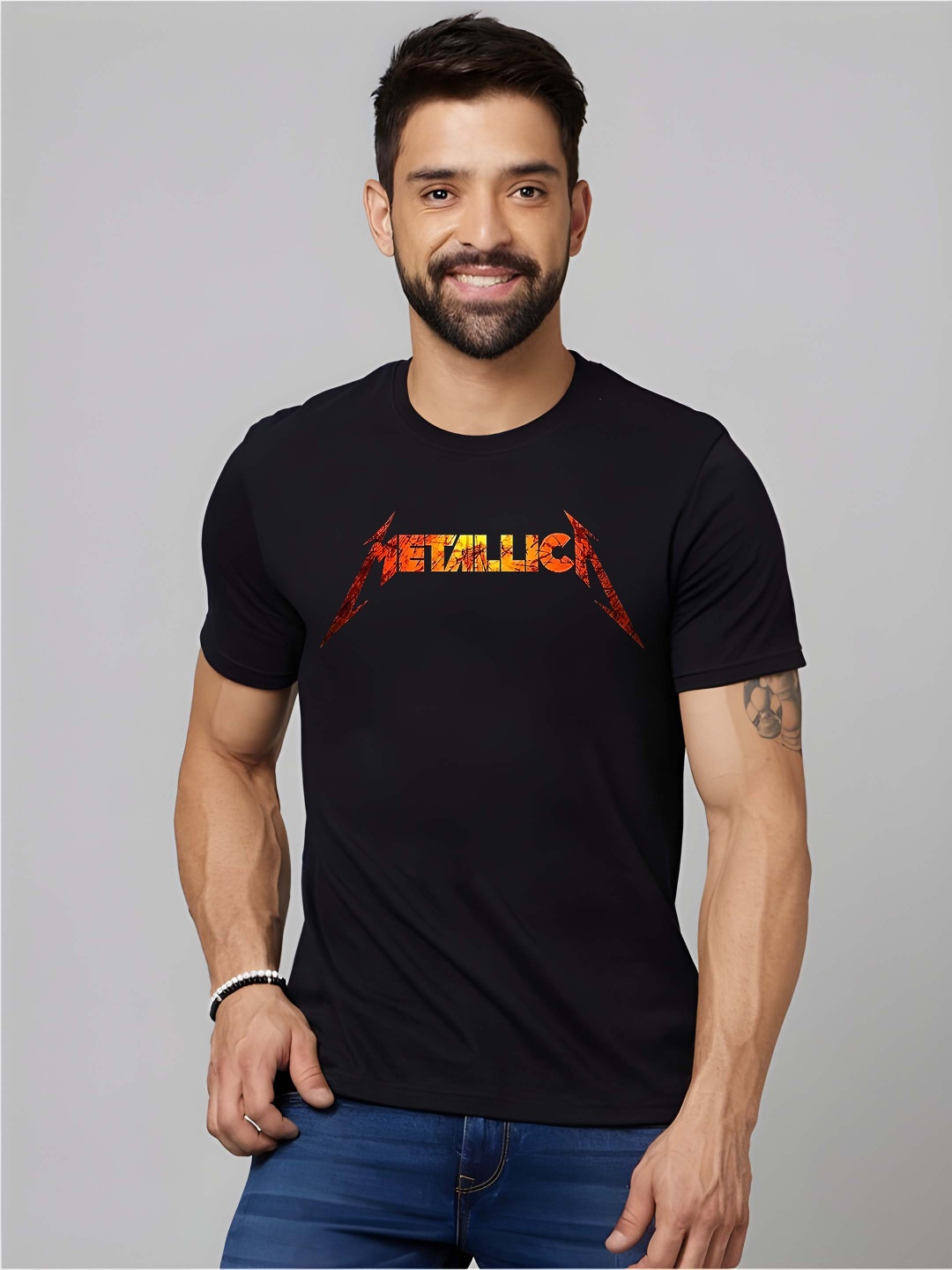 

BOWLIFESTYLE Men Graphic Printed Round Neck Cotton T-shirt, Black