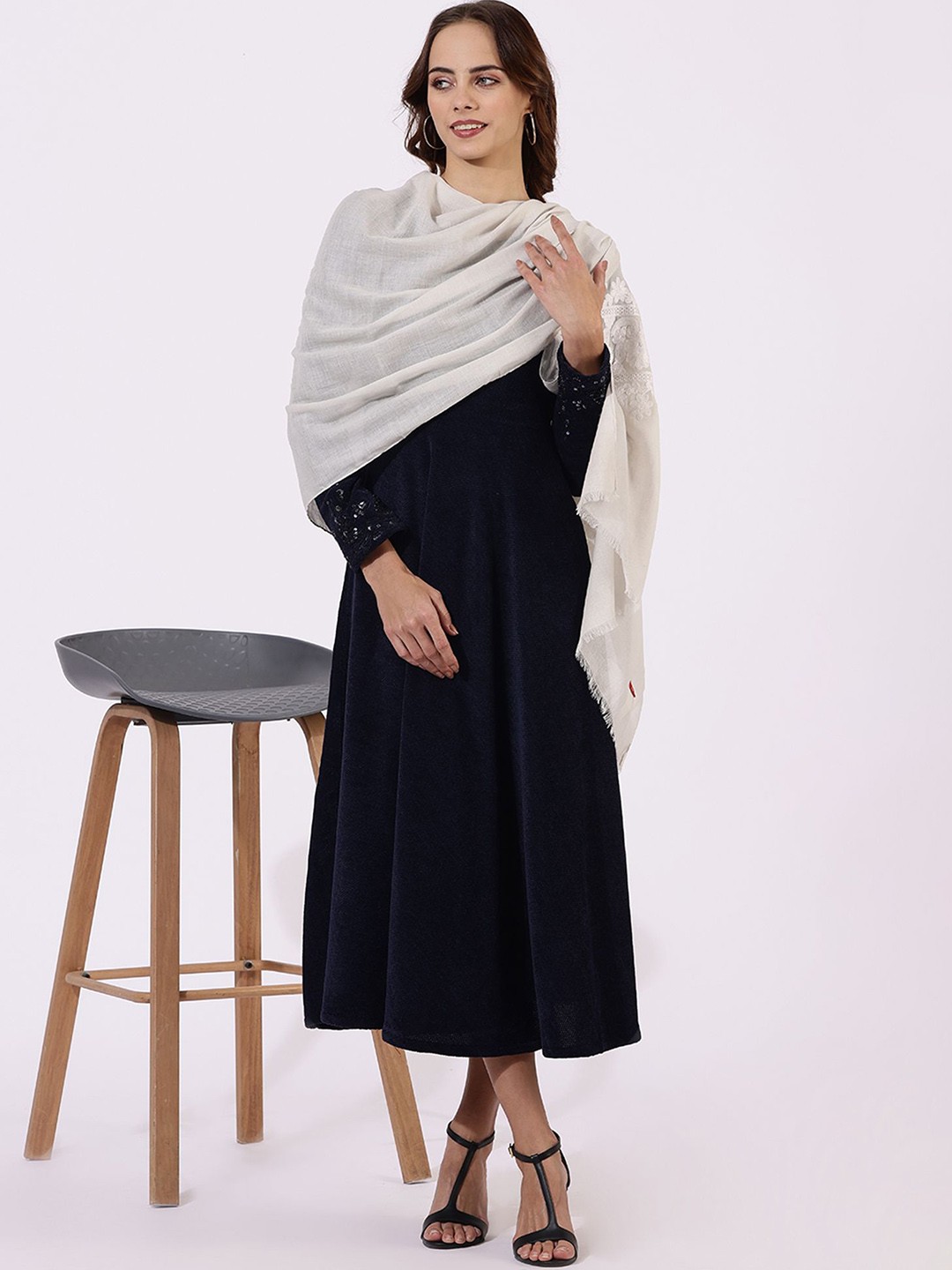 

W Women Embroidered Shawl, White