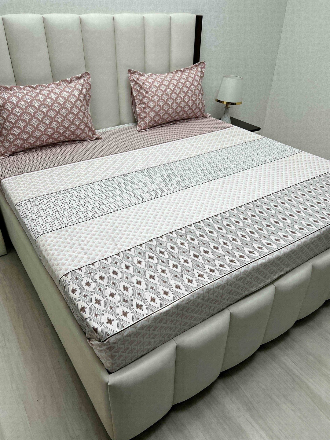 

Pure Decor Cotton King Size Double Bed Bedsheet With 2 Pillow Covers 2.74m X 2.74m, White