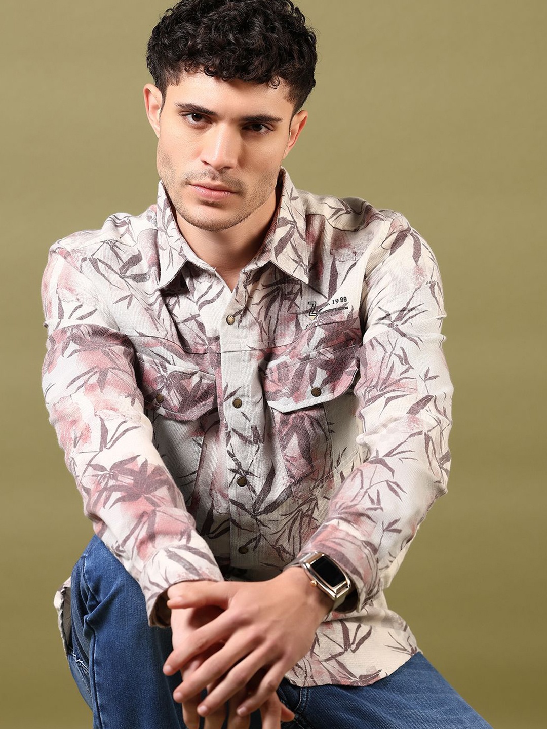 

V-Mart Men Spread Collar Floral Printed Cotton Casual Shirt, White