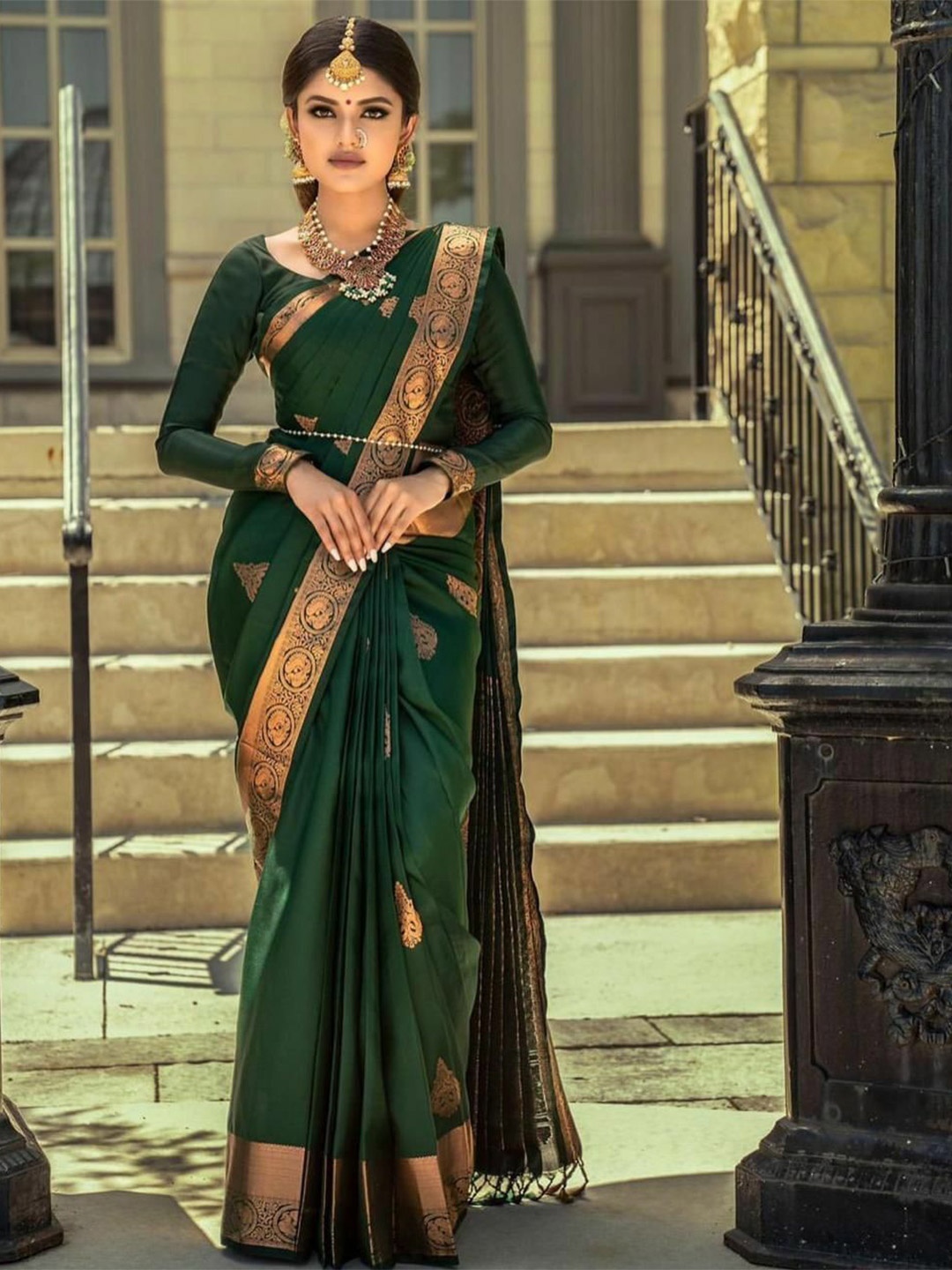 

bansari textiles Woven Design Zari Pure Cotton Kanjeevaram Saree, Green