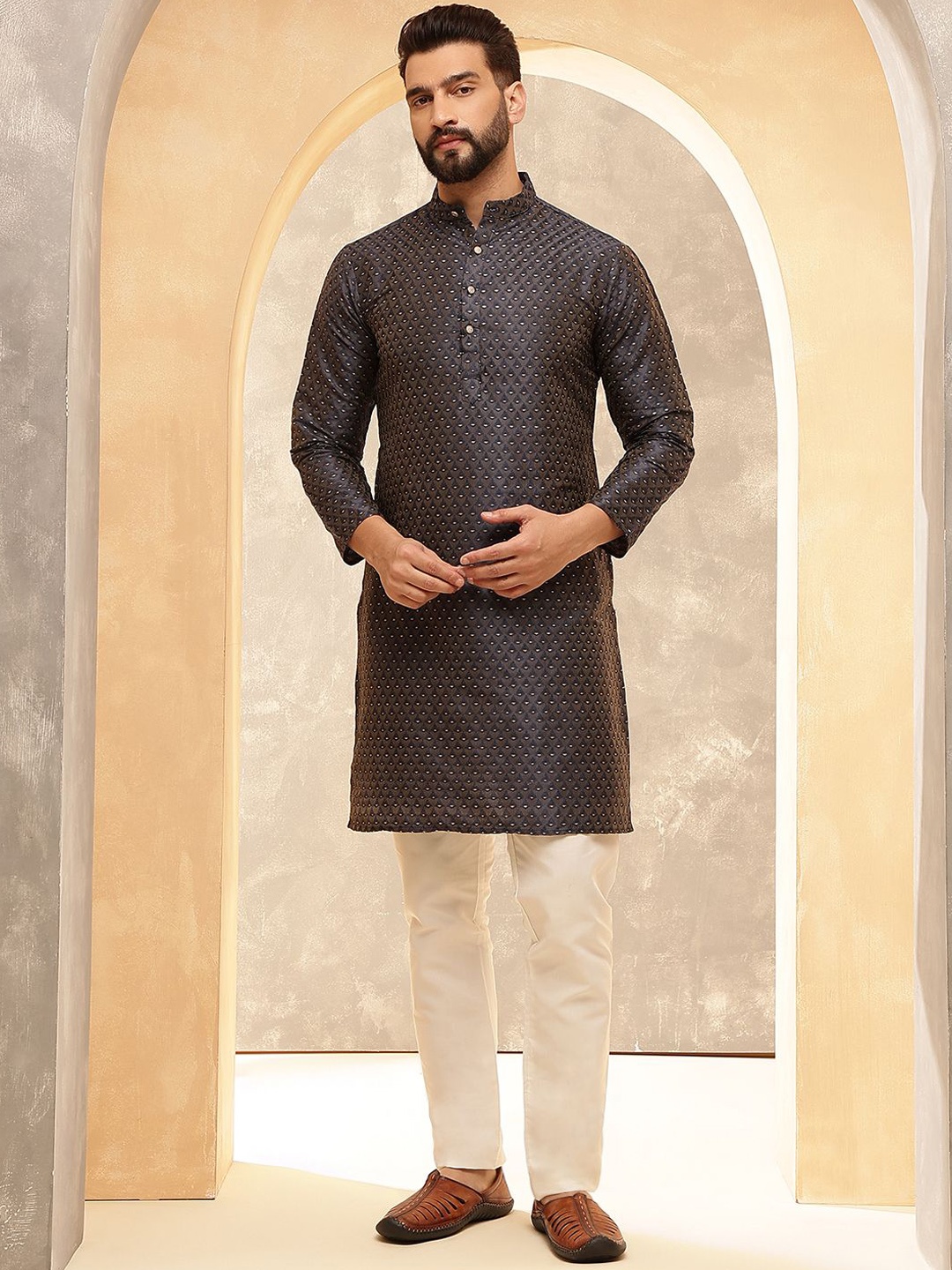 

Anouk Grey Geometric Embroidered Band Collar Straight Kurta