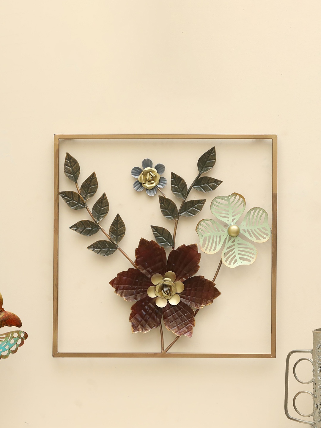 

vedas W-Lekha Gold-Toned & Green Square Shaped Flower Wall Hanging