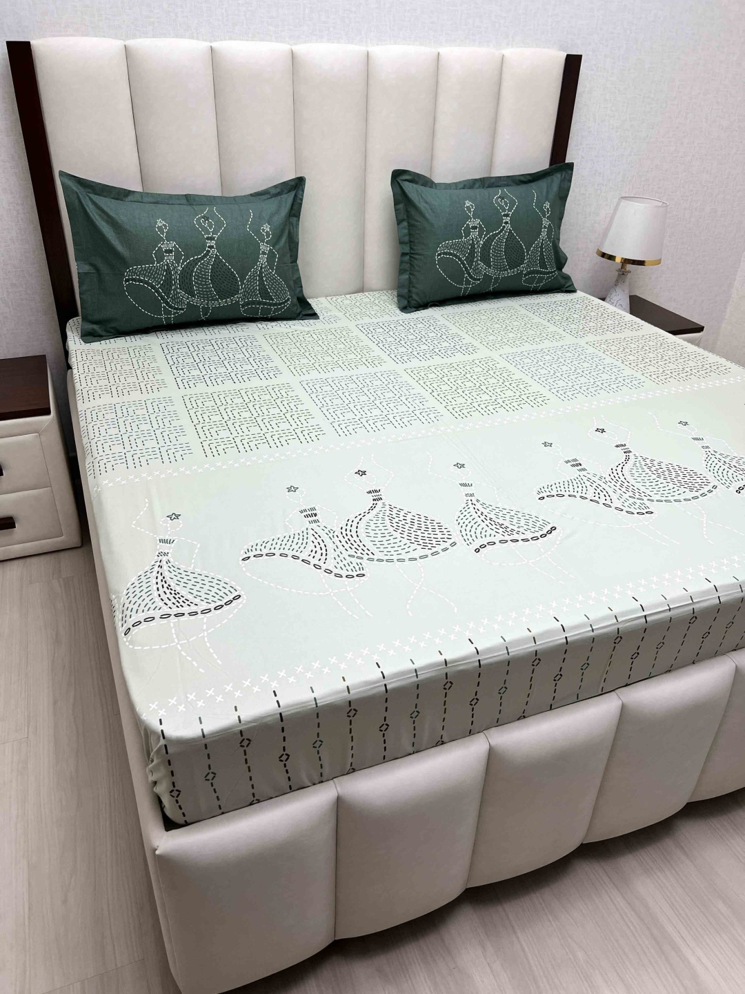 

Pure Decor Cotton King Size Double Bed Bedsheet With 2 Pillow Covers 2.74m X 2.74m, Green