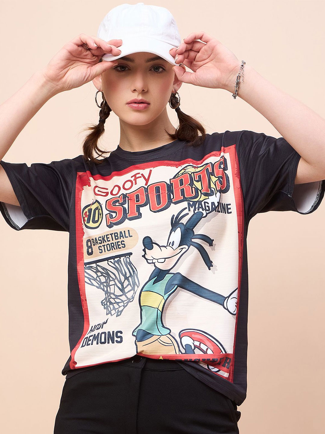 

DressBerry Women Graphic Printed Regular Fit T-shirts, Black