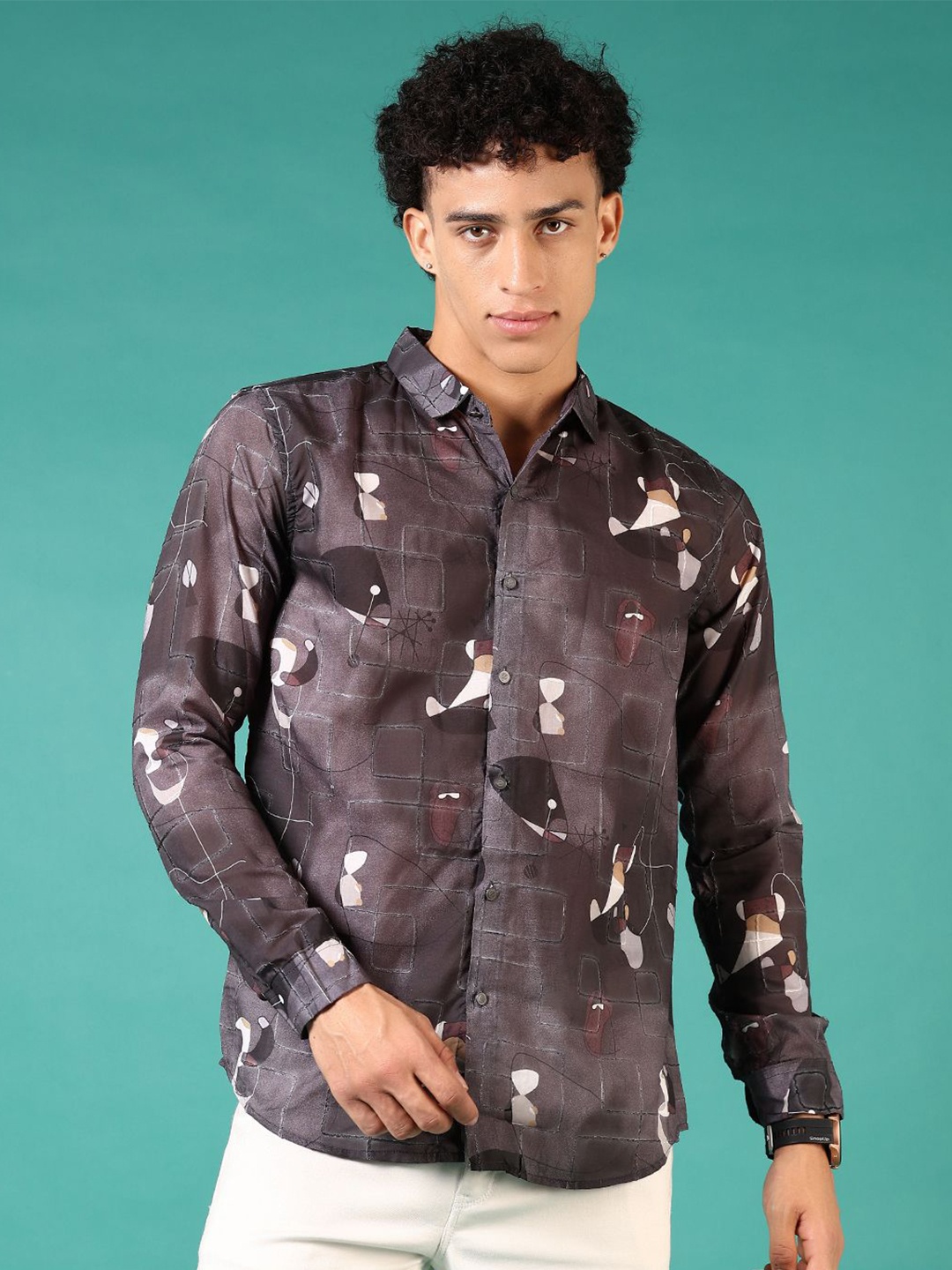 

V-Mart Men Spread Collar Abstract Printed Cotton Casual Shirt, Grey