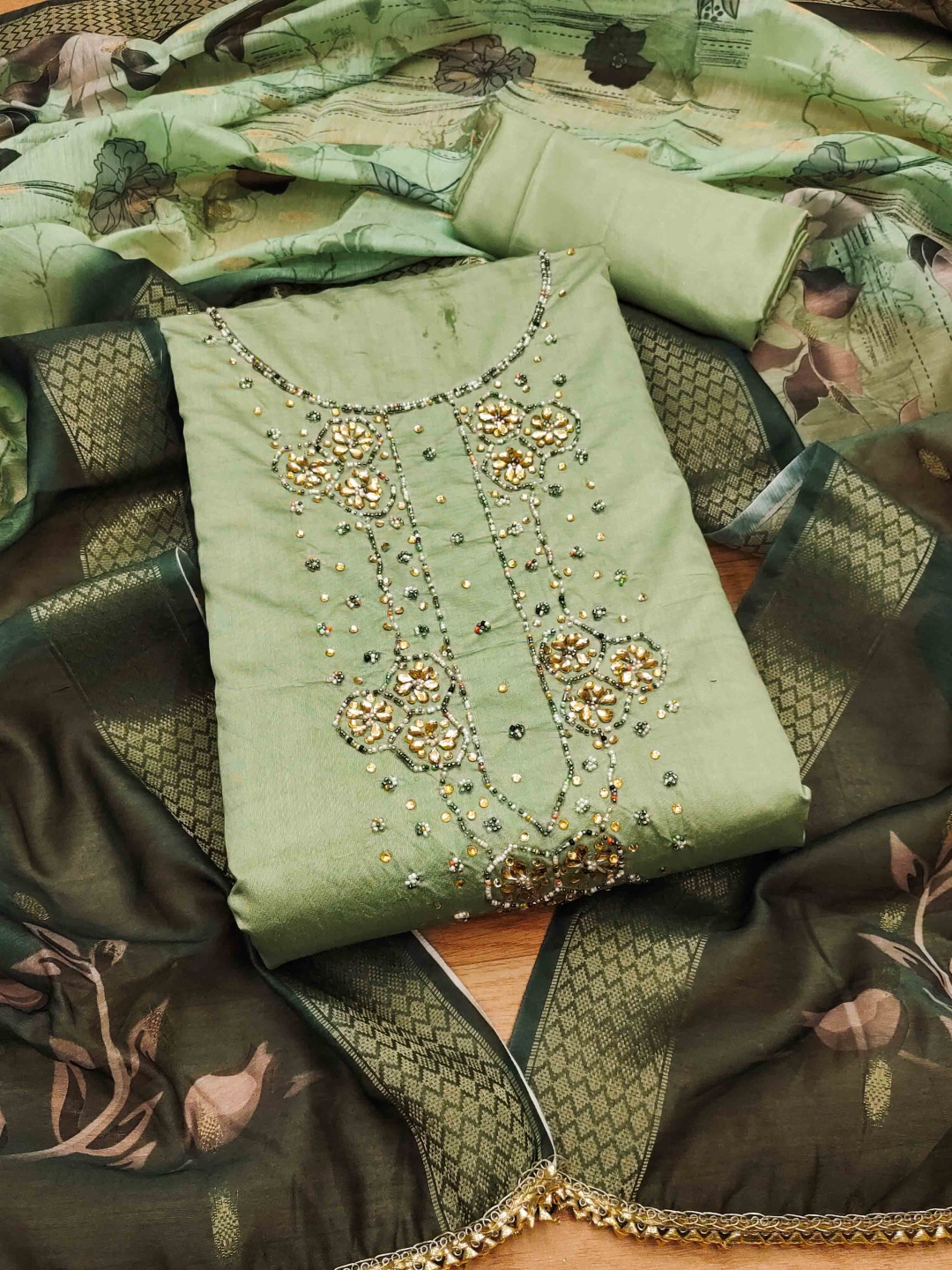 

Blissta Floral Embroidered Beaded Work Unstitched Dress Material, Green