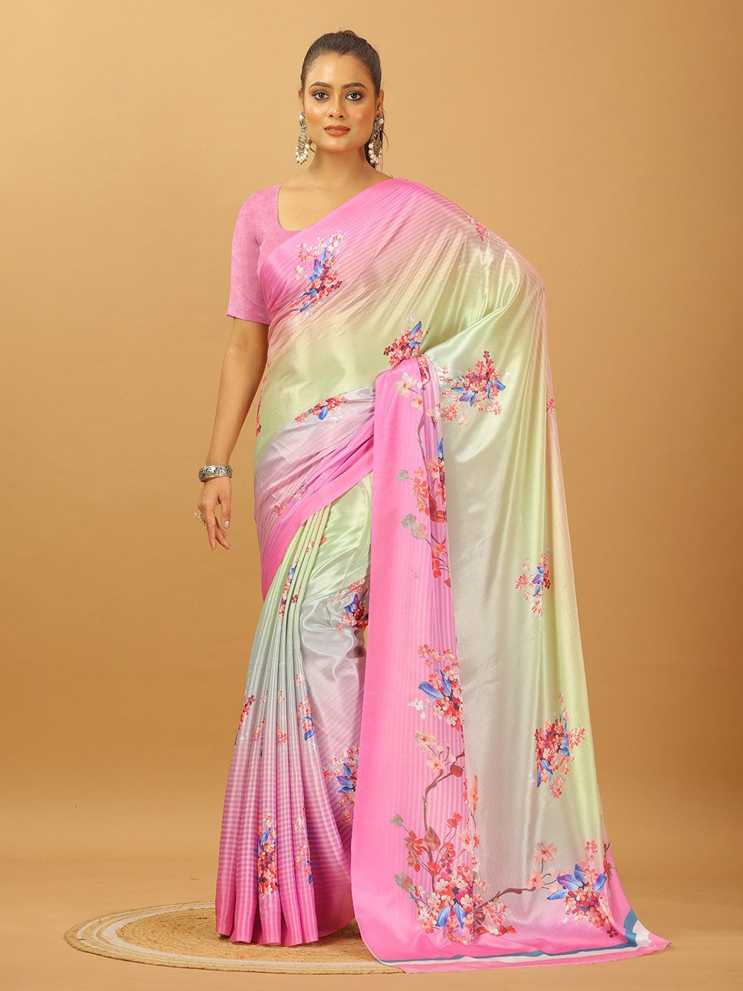 

A.V.M. SILK MILLS Floral Printed Pure Crepe Saree, Pink