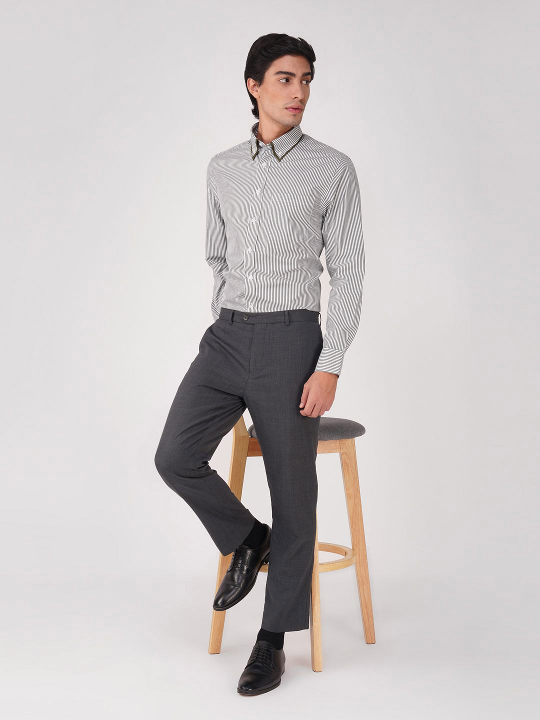 

FASHION FORMAL Men Classic Fit Spread Collar Vertical Striped Cotton Formal Shirt, Green