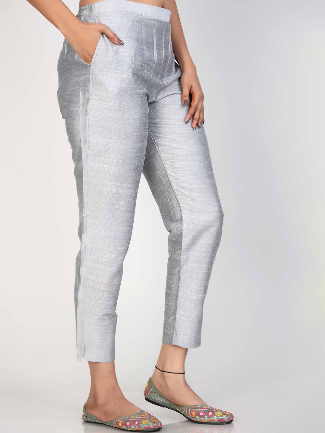 

Hassu's Women Cotton Original Fit Trousers, Silver