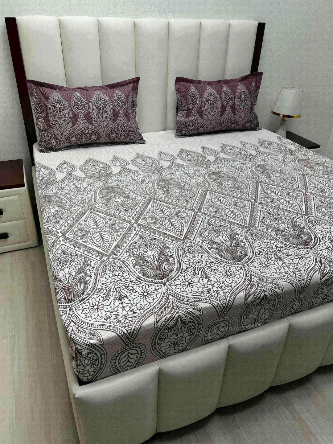 

Pure Decor White & Maroon Ethnic Motifs King Bedsheet with 2 Pillow Covers