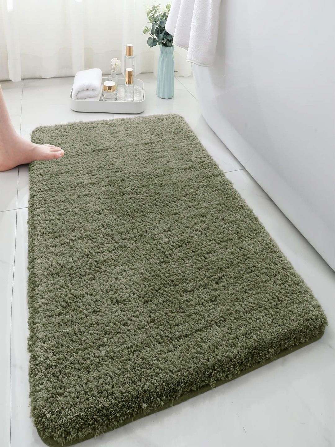 

LUXEHOME INTERNATIONAL Olive 1780 GSM Microfibre Anti-Slip Bath Rug