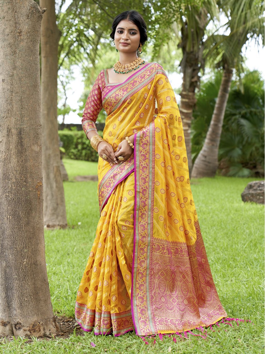 

SGF11 Woven Design Organza Kanjeevaram Saree, Yellow